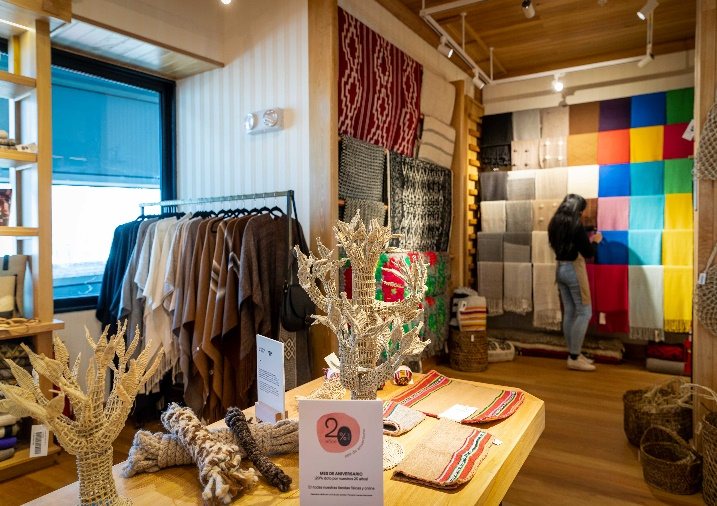 Tienda Artesanías de Chile, Aeropuerto AMB, foto 6